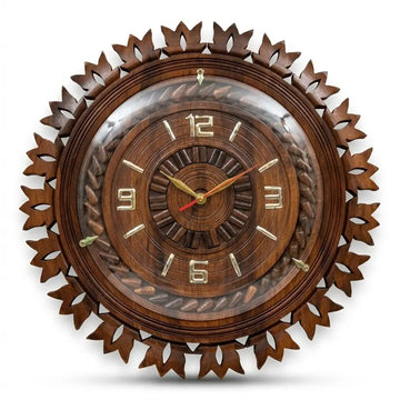 Leaf Cut Wall Clock – Elegant Nature-Inspired Design